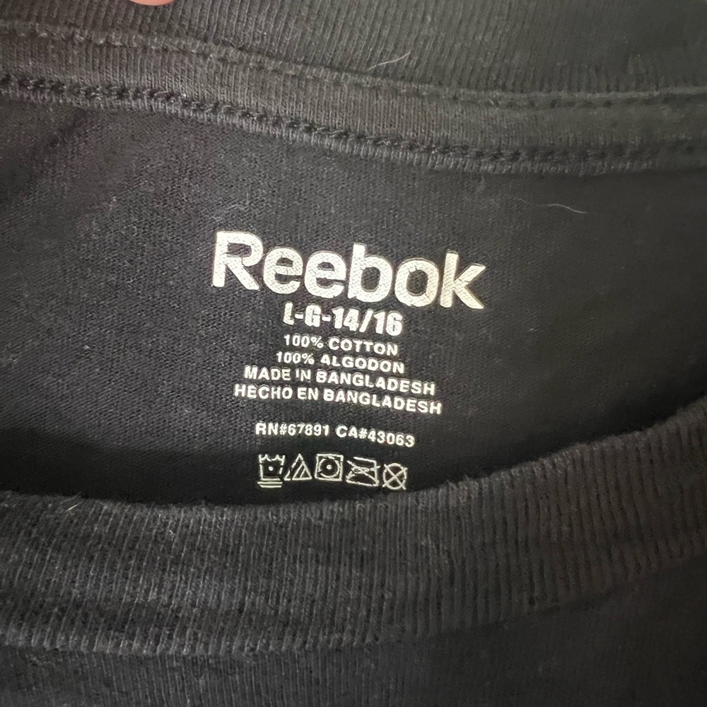 Reebok Black Short Sleeve Graphic Tee - Picture 2 of 3